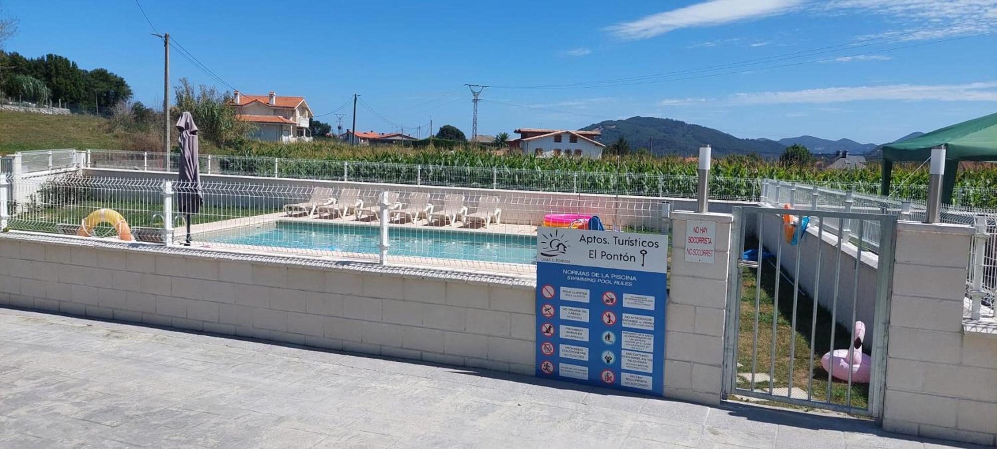 Apartamentos Turisticos El Ponton Арнуэро Экстерьер фото
